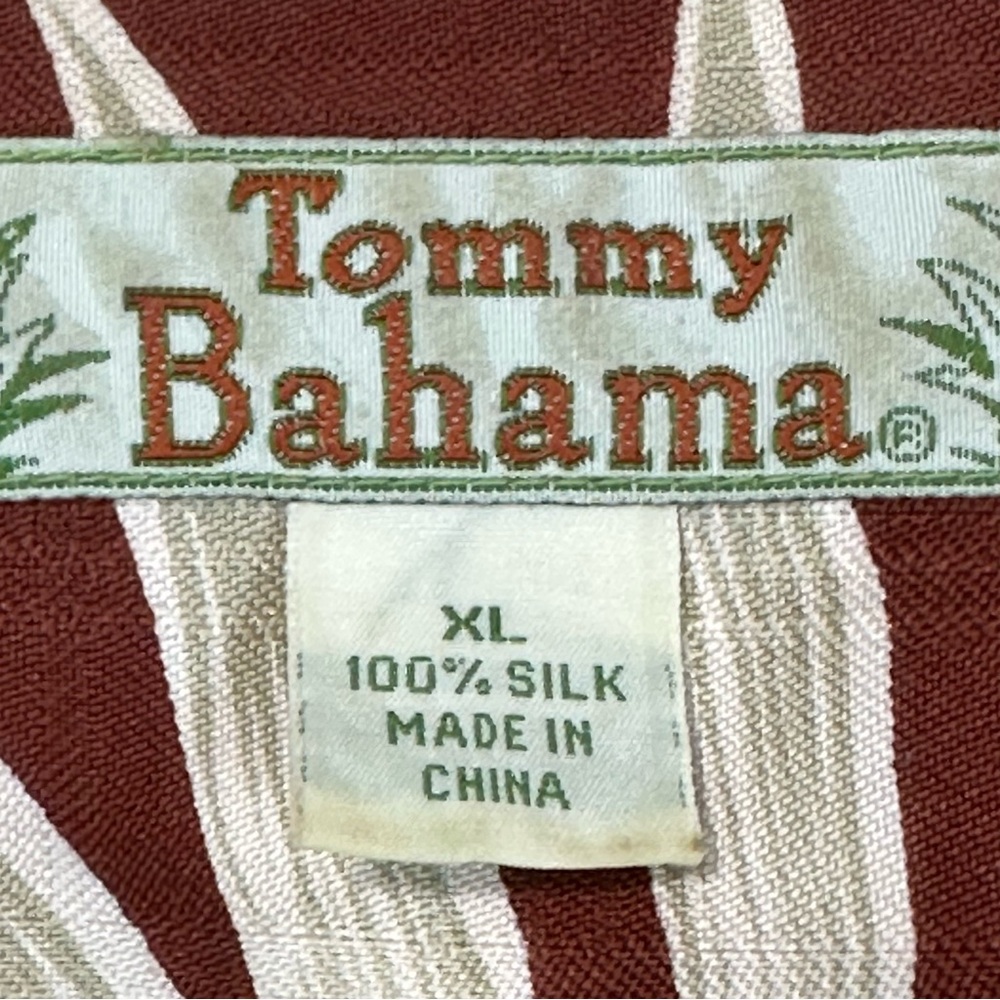 TOMMY BAHAMA Silk Shirt Size XL Short Sleeve Side Slit Button Down Leaves - Picture 6 of 11